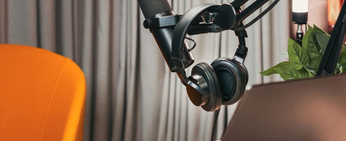 Best Microphones for Content Creators in 2026